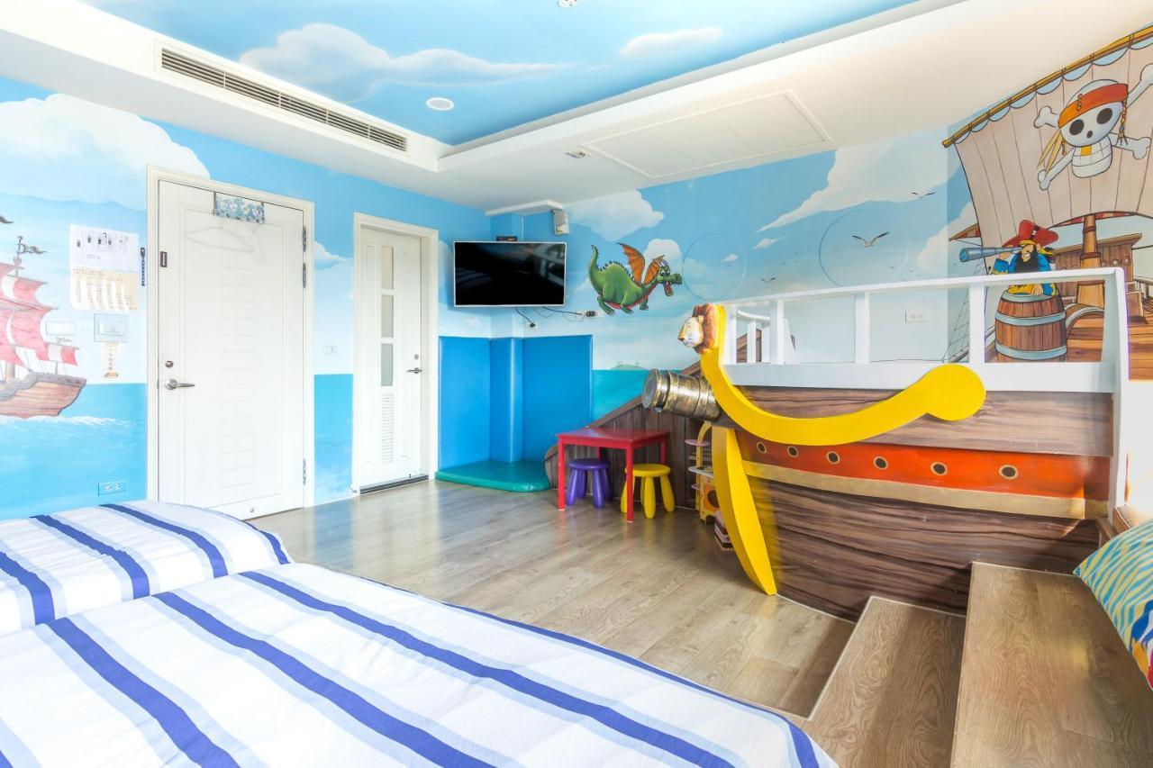 Haian Stay Riverside Bed And Breakfast Tainan Eksteriør billede